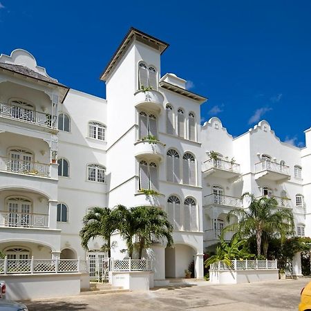 Old Trees, Halcyon Villa Paynes Bay Exterior photo